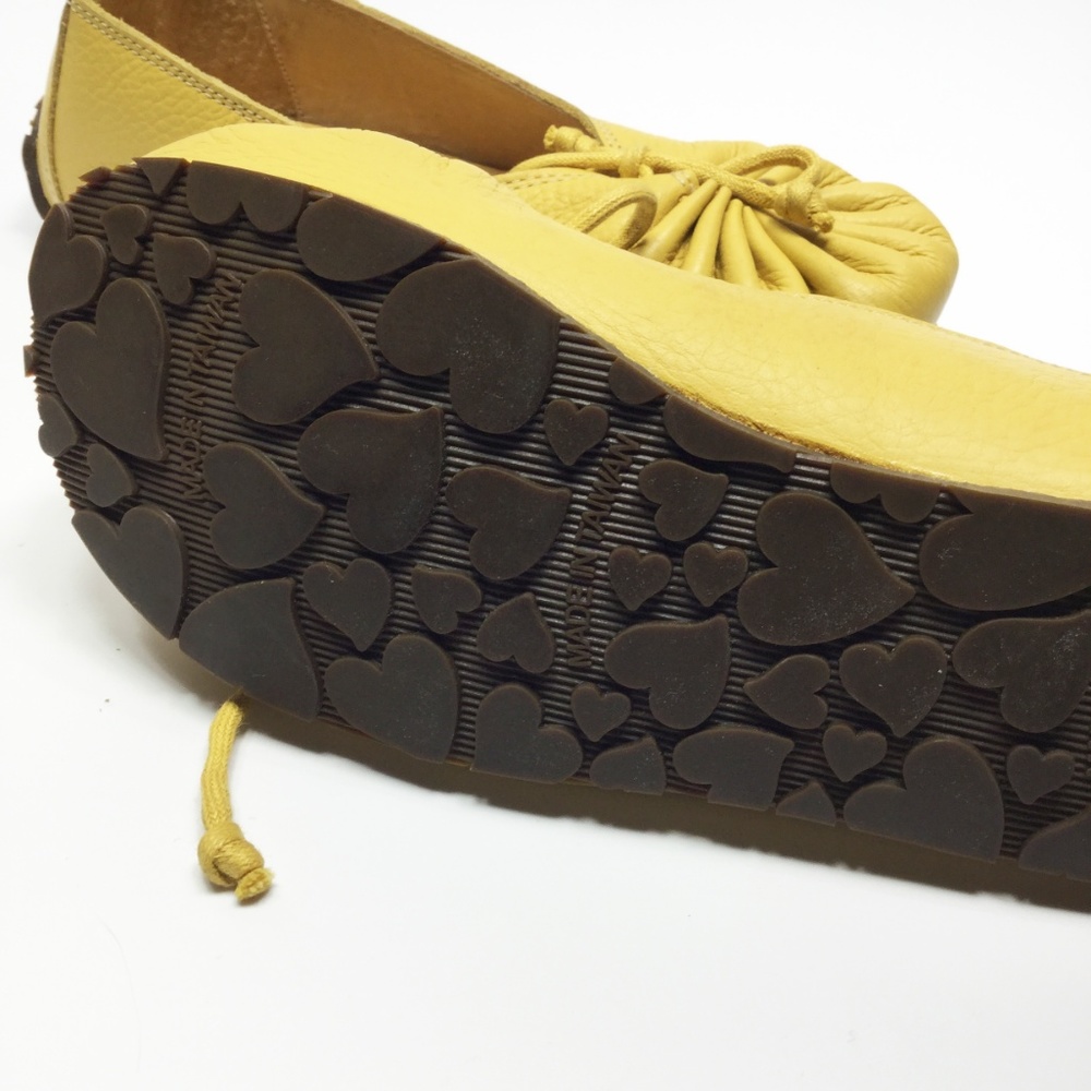 Adorable Genuine Adjustable Yellow Leather Flats - Picture 3 of 4